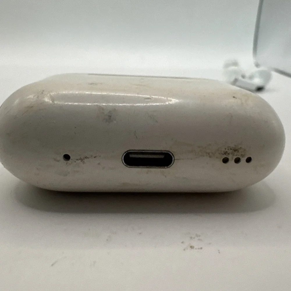 Genuine Authentic Replacement Apple Airpods Pro 2 A2700 2nd Gen Charging Case